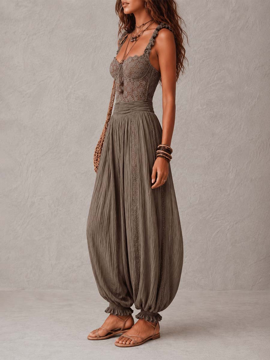 Conjunto de Bandeau de Encaje Gris y Pantalones Harem de Algodón Plisados