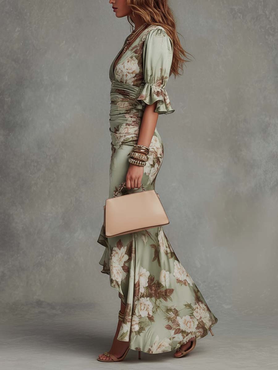 Vestido Maxi Asimétrico de Satén Verde con Volantes y Mangas de Campana
