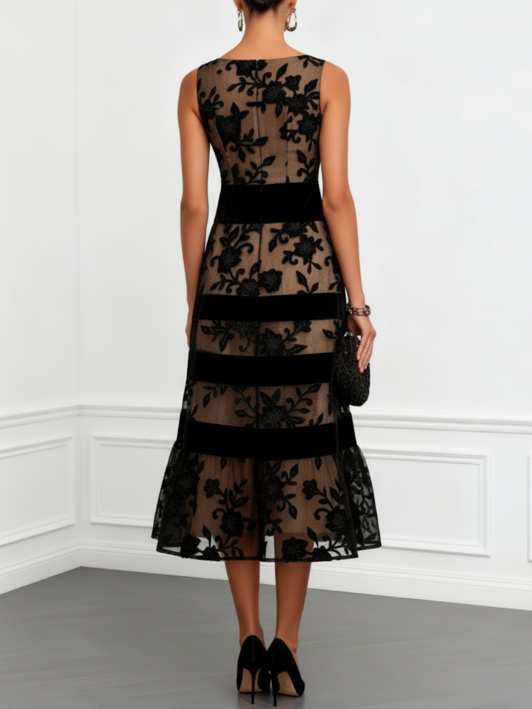 Vestido Midi A-Line Sin Mangas de Malla Negra con Flores