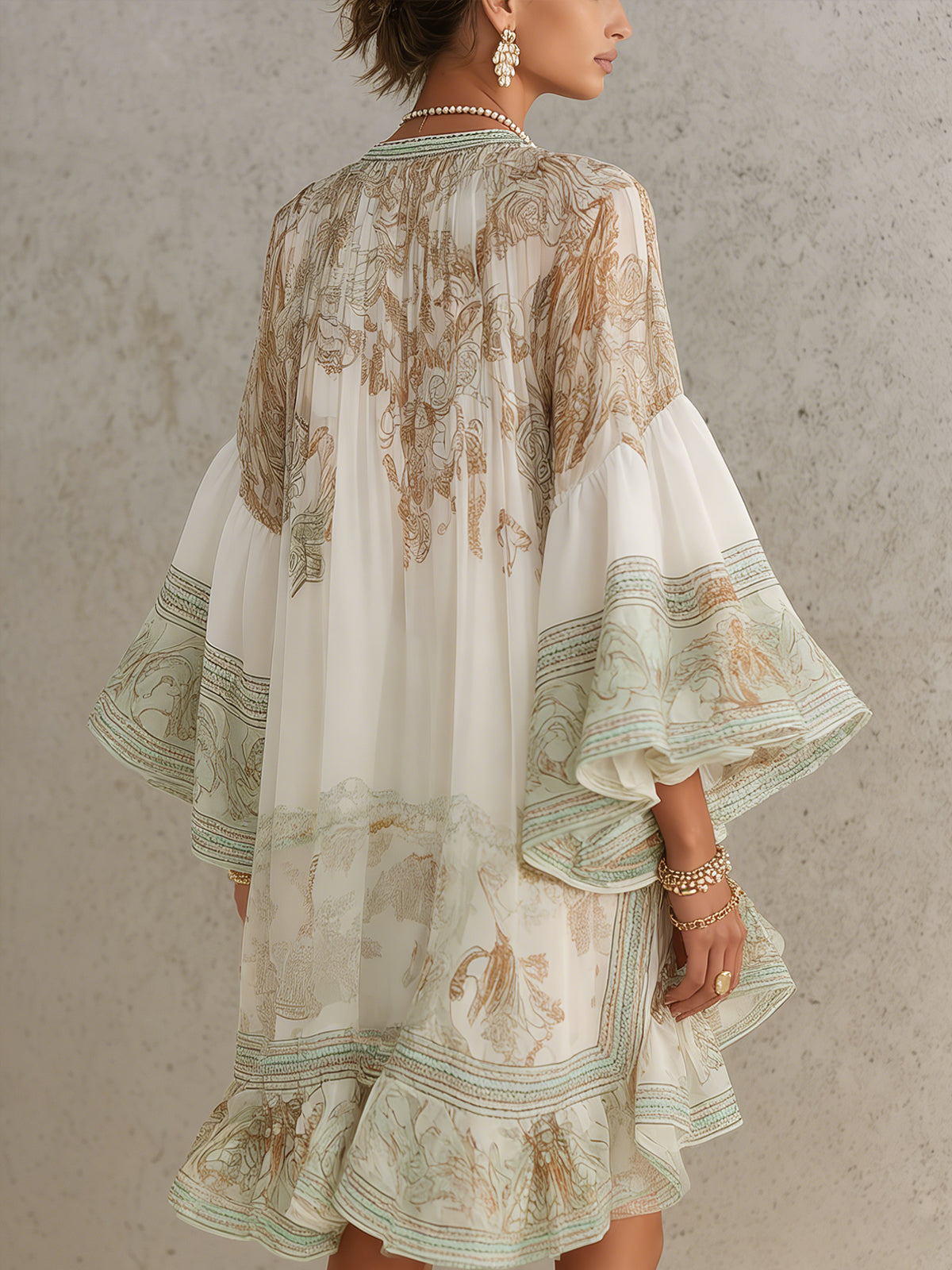 Vestido Mini de Chifón con Volantes y Mangas Acampanadas en Verde