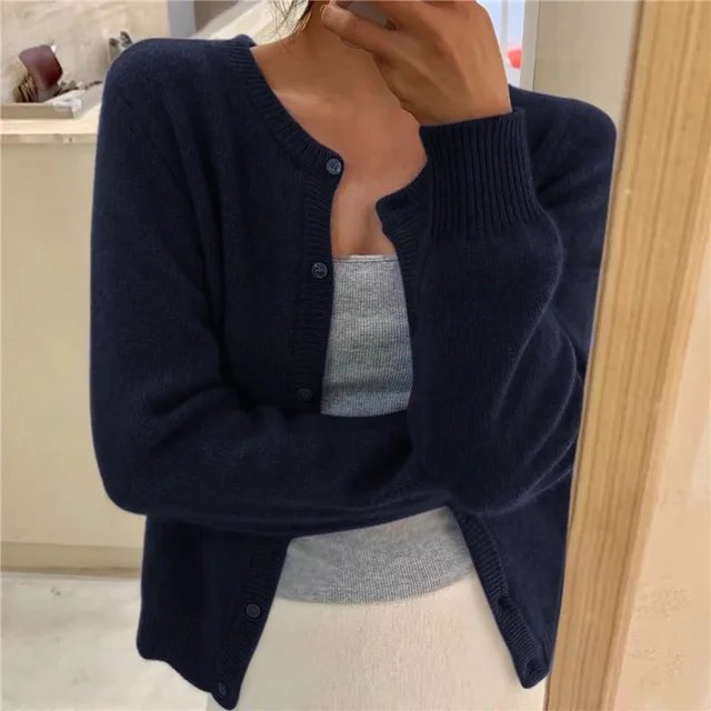 Addison | Kvinno klassisk stickad cardigan